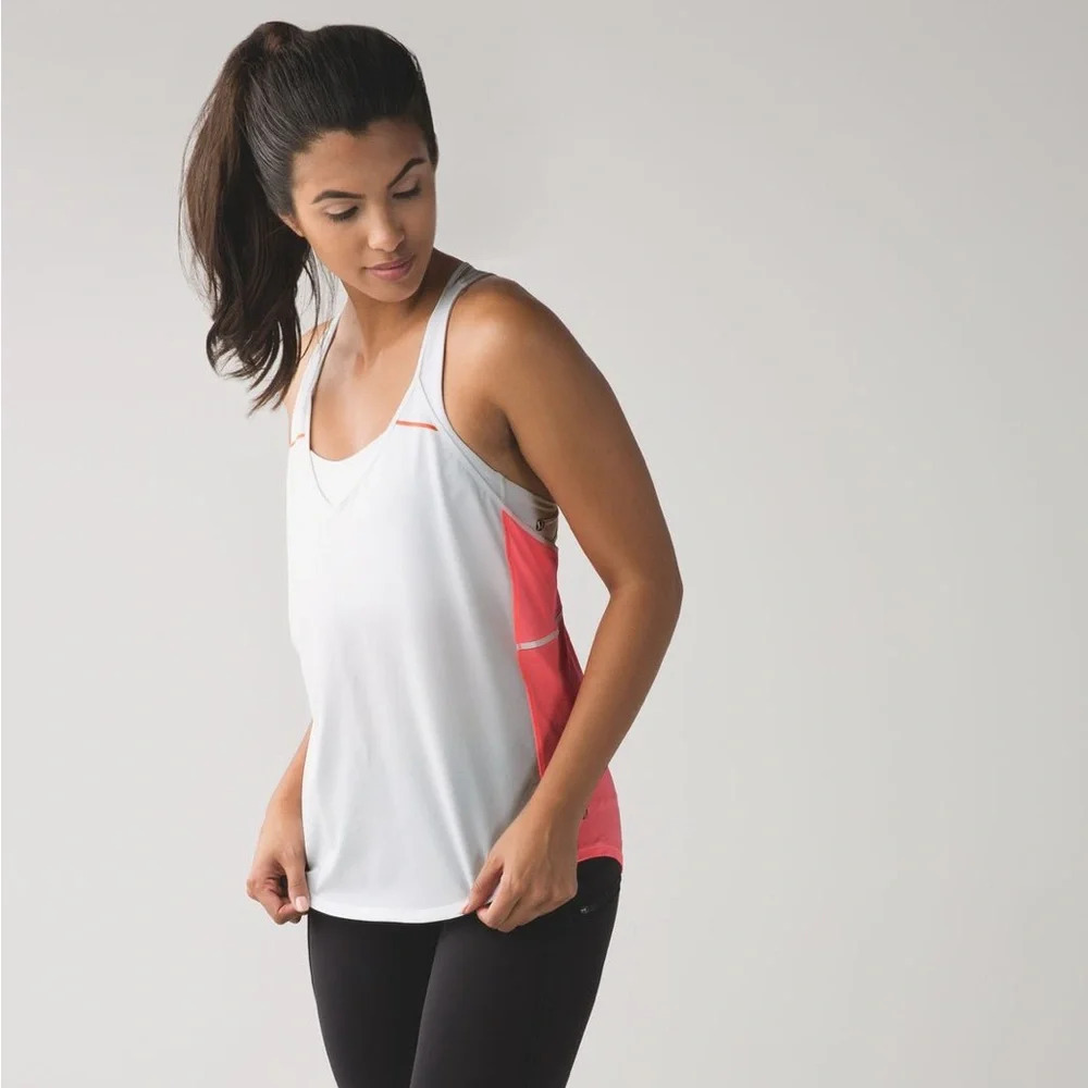 Lululemon Breezy Singlet, size 8/10 - Picture 3 of 10